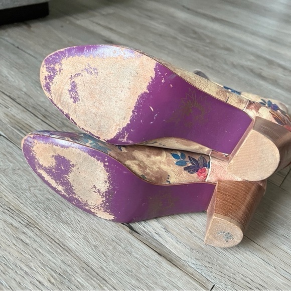 Rare Find Handmade Goka Floral Boot - Picture 3 of 5